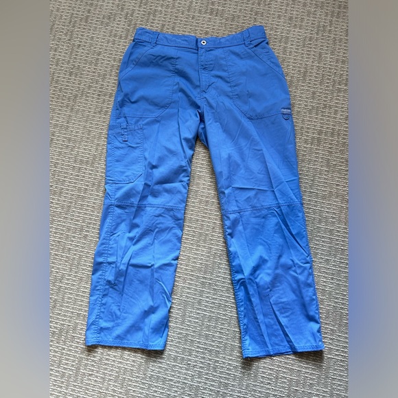 Men's Light Blue Zip Fly Cargo Scrub Pant (Short) - Picture 3 of 3